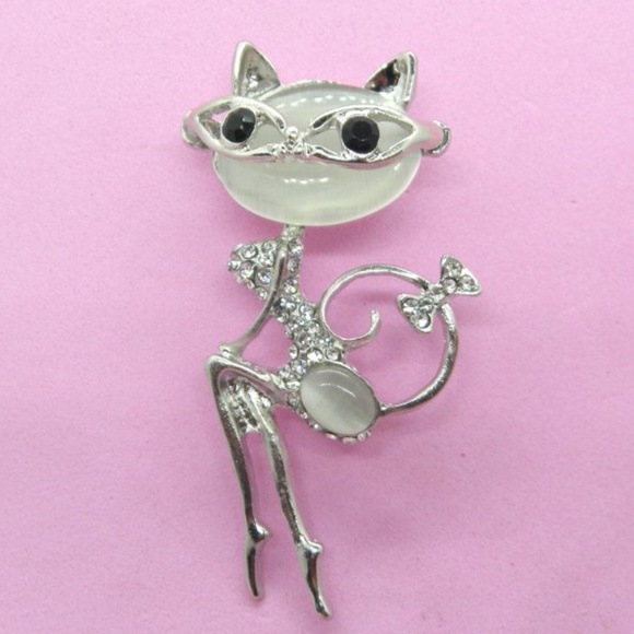Rhinestone Cat Brooch - Picture 2 of 7